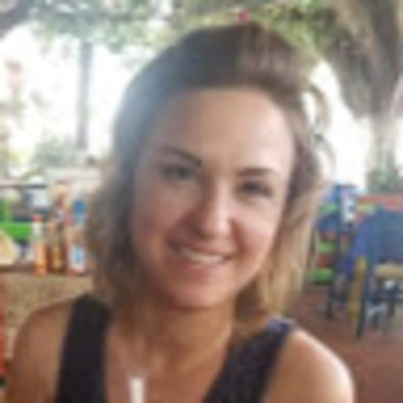 Meet your Posher, Celina - Picture 1 of 1